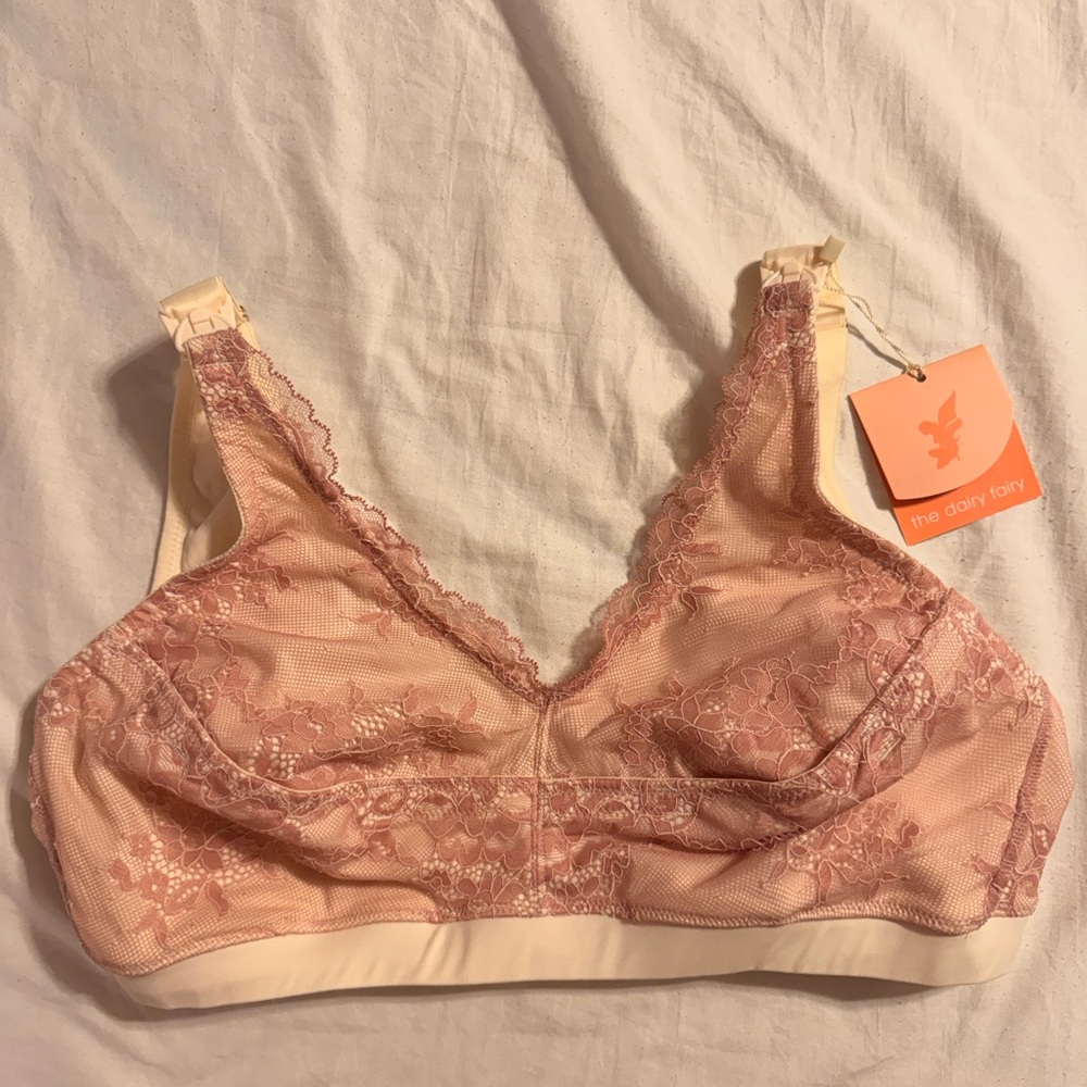 Pumping and Nursing Bra- hands free Ruby bra from the Dairy Fairy